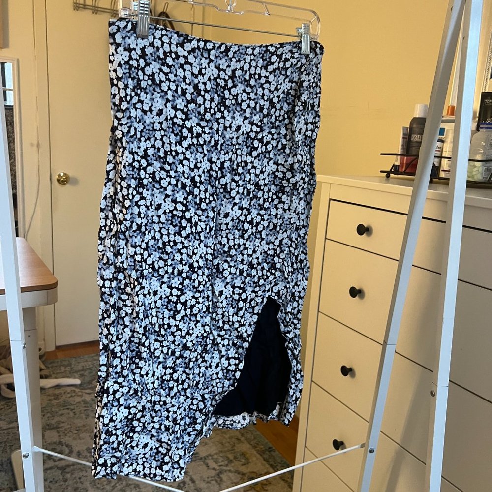 Abercrombie - Floral Maxi Skirt